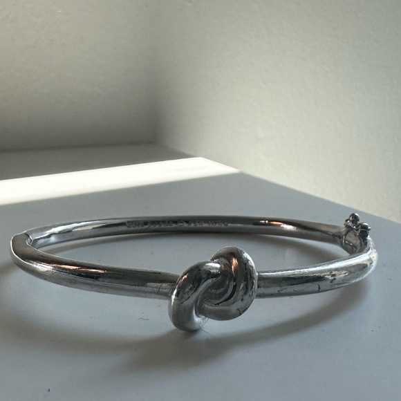 Kate Spade Sailor's Knot Silver Hinge Bangle - Picture 2 of 4